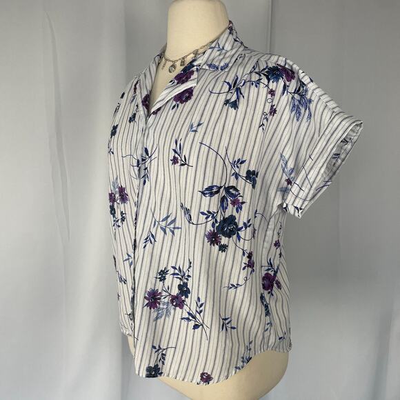 Vintage Top Plus Size 1X White Purple Floral Stripe Short Sleeve Casual Cottage - Picture 5 of 9